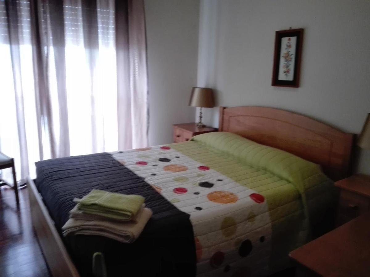 Apartamento Goncalves Пениш Екстериор снимка